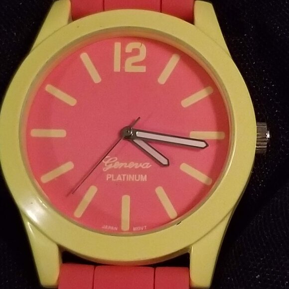 FREE add-on Geneva watch - Picture 2 of 3